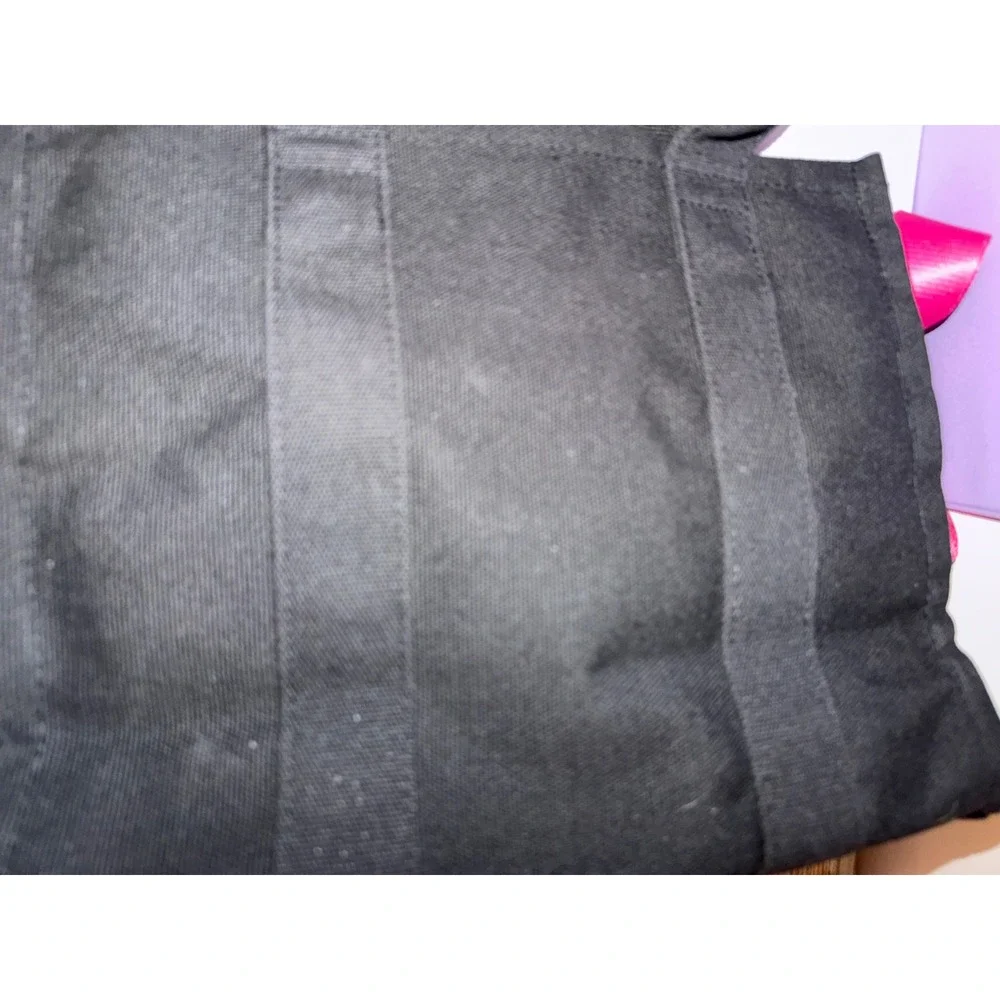 IGK Hair Black‎ Canvas Tote Bag Hot Pink Adjustable Crossbody Strap Zippered